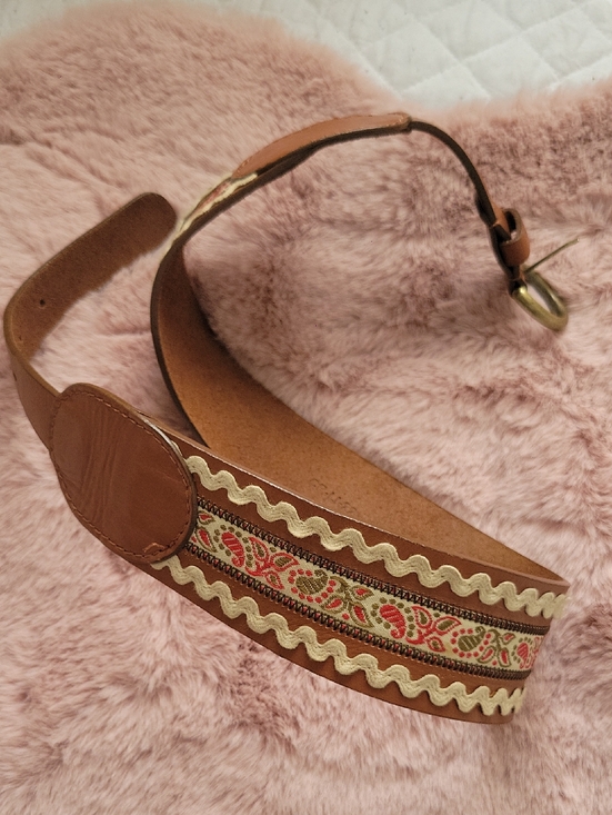 None Accessories - Brown Embroidered Boho Waist Belt with Wavy Trim